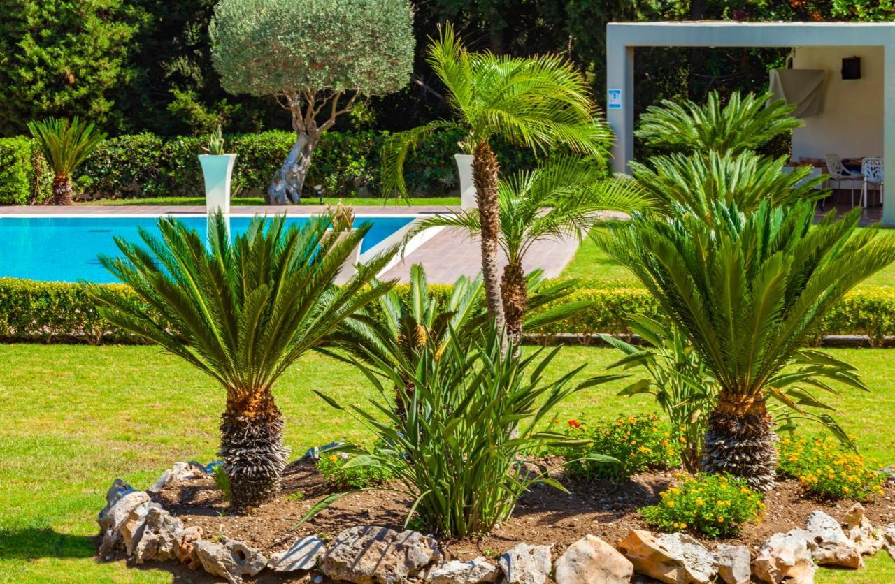 Bella Foresta Villa Ialysos  Exteriör bild