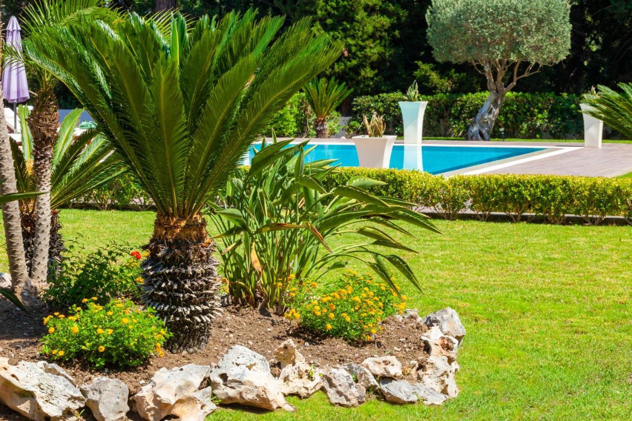 Bella Foresta Villa Ialysos  Exteriör bild