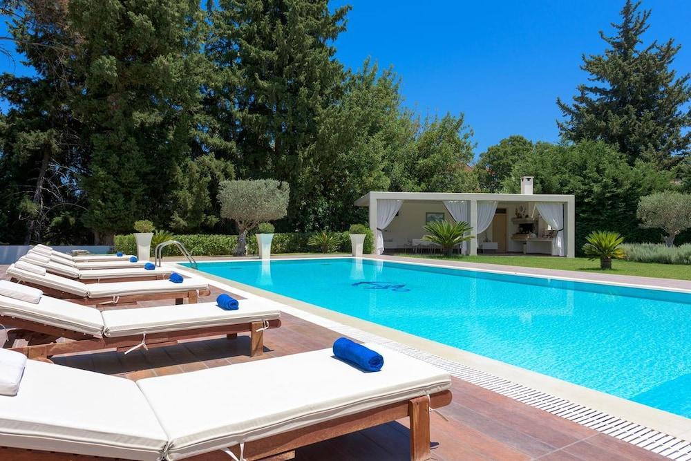 Bella Foresta Villa Ialysos  Exteriör bild